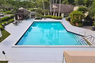 64 Macadamia Ct, Royal Palm Beach, FL 33411 - Photo 2