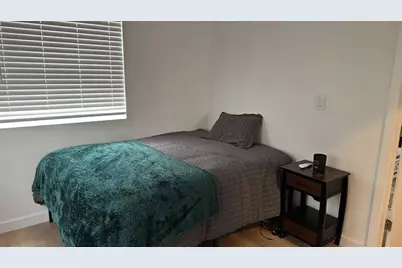 817  Tyler St, Unit #10, Hollywood, FL 33019 - Photo 8