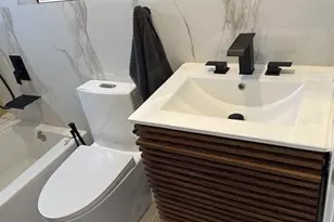 817 Tyler St, Hollywood, FL 33019 - Photo 10