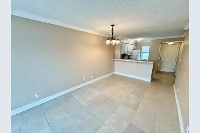 2104 S Cypress Bend Dr, Unit #404, Pompano Beach, FL 33069 - Photo 4