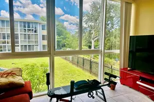 5985 Del Lago Cir, Sunrise, FL 33313 - Photo 12