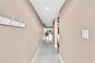 1520 Whitehall Dr, Davie, FL 33324 - Photo 42