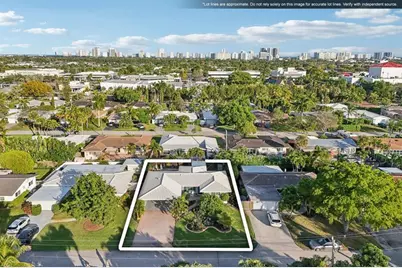 3676 NE 18th Ave, Oakland Park, FL 33334 - Photo 28