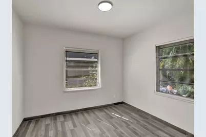 535 NW 91st St, Unit #2, Miami, FL 33150 - Photo 8