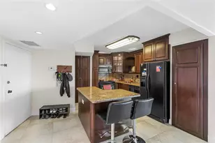 3000 Holiday Dr, Fort Lauderdale, FL 33316 - Photo 30