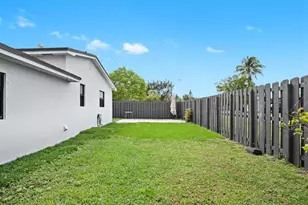 48 SE 7th St, Hollywood, FL 33004 - Photo 40