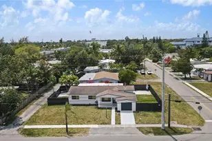 48 SE 7th St, Hollywood, FL 33004 - Photo 46