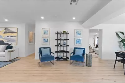 48 SE 7th St, Hollywood, FL 33004 - Photo 10