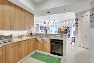 2633 NE 14th Ave, Wilton Manors, FL 33334 - Photo 16