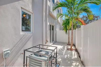 1104 S 20th Ave, Hollywood, FL 33020 - Photo 22