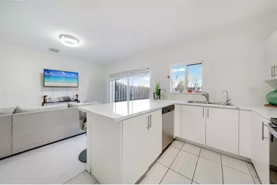 1214 NW 4th Ln, Unit #1214, Homestead, FL 33034 - Photo 6