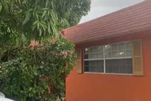 2070 NE 2nd Ave, Pompano Beach, FL 33060 - Photo 2