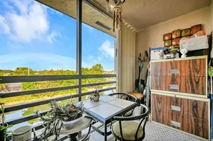 10442 Sunrise Lakes Blvd, Sunrise, FL 33322 - Photo 26