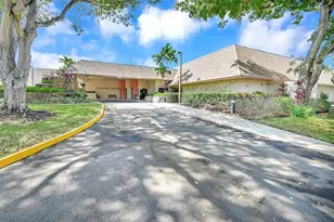 10442 Sunrise Lakes Blvd, Sunrise, FL 33322 - Photo 46