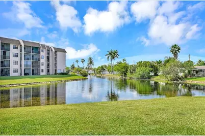 10442  Sunrise Lakes Blvd, Unit #312, Sunrise, FL 33322 - Photo 34