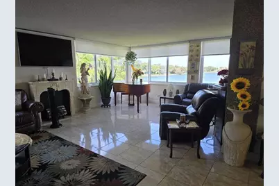 [Address not provided], Miami, FL 33179 - Photo 4