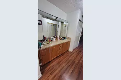 [Address not provided], Miami, FL 33179 - Photo 6