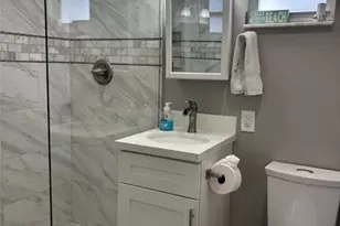 330 Arthur St, Hollywood, FL 33019 - Photo 4