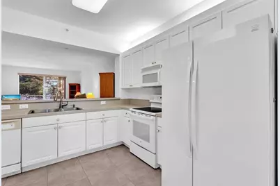 7735 Yardley Drive #201, Tamarac, FL 33321 - Photo 6