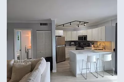 900  River Reach Dr, Unit #517, Fort Lauderdale, FL 33315 - Photo 4