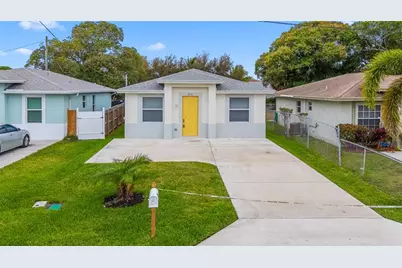 416 NE 12th Ave, Boynton Beach, FL 33435 - Photo 2