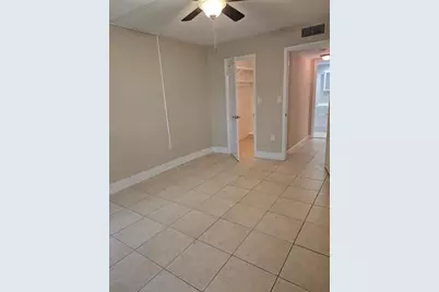 8590  Sunrise Lakes Blvd, Unit #106, Sunrise, FL 33322 - Photo 14