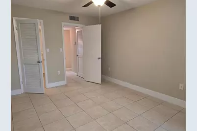 8590  Sunrise Lakes Blvd, Unit #106, Sunrise, FL 33322 - Photo 16