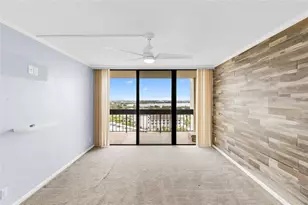 2400 Presidential Way, West Palm Beach, FL 33401 - Photo 14