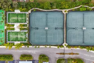 2400 Presidential Way, West Palm Beach, FL 33401 - Photo 10