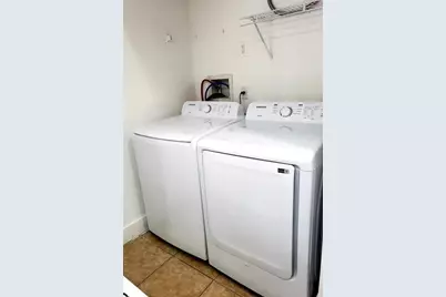 18338 NW 68th Ave, Unit #B, Hialeah, FL 33015 - Photo 8