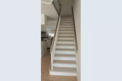 18338 NW 68th Ave, Unit #B, Hialeah, FL 33015 - Photo 10