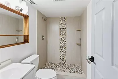 23048  Oxford Pl, Unit #A, Boca Raton, FL 33433 - Photo 6