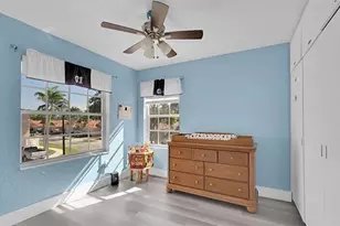 518 NW 130th Way, Pembroke Pines, FL 33028 - Photo 14