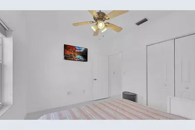 518 NW 130th Way, Pembroke Pines, FL 33028 - Photo 10
