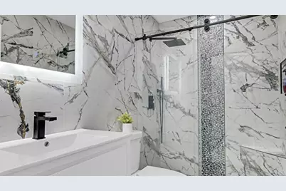 518 NW 130th Way, Pembroke Pines, FL 33028 - Photo 8