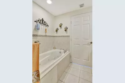 3210 NE 5th St, Unit #202, Pompano Beach, FL 33062 - Photo 24