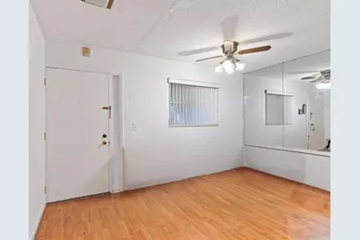 10762  La Placida Dr, Unit #7-106, Coral Springs, FL 33065 - Photo 6