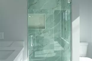 333 NW 41st St, Oakland Park, FL 33309 - Photo 16