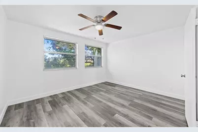 822  Crystal Lake Dr, Unit #822, Deerfield Beach, FL 33064 - Photo 14