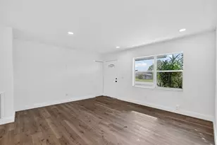 291 NW 7th Ct, Deerfield Beach, FL 33441 - Photo 8