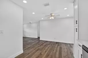 291 NW 7th Ct, Deerfield Beach, FL 33441 - Photo 10