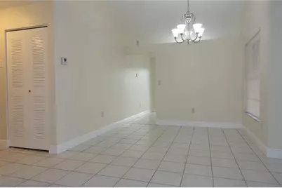 13936  Langley Pl, Davie, FL 33325 - Photo 8