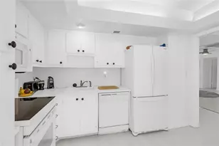 3000 NE 48th Ct, Lighthouse Point, FL 33064 - Photo 12