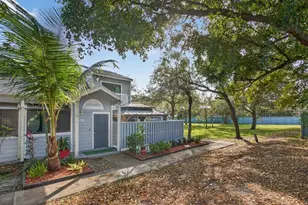 2047 Winners Cir, North Lauderdale, FL 33068 - Photo 2