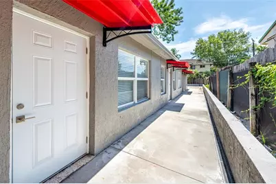 628 NE 8th Ave, Unit #1, Fort Lauderdale, FL 33304 - Photo 2