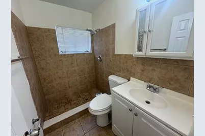 1709  Moffett St, Unit #B, Hollywood, FL 33020 - Photo 4