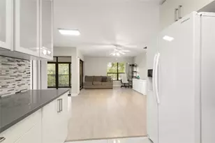 3167 Cocoplum Cir, Pompano Beach, FL 33063 - Photo 6