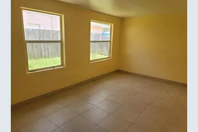 1907  Cleveland St, Unit #Rear, Hollywood, FL 33020 - Photo 6