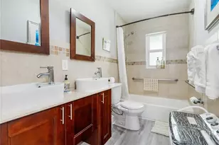 2625 NE 13th Ct, Fort Lauderdale, FL 33304 - Photo 8