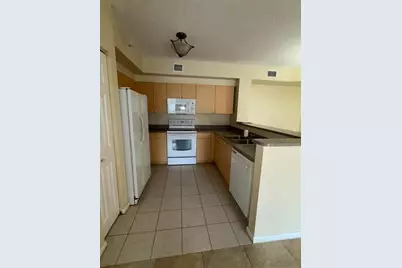 8060 N Nob Hill Rd, Unit #106, Tamarac, FL 33321 - Photo 8